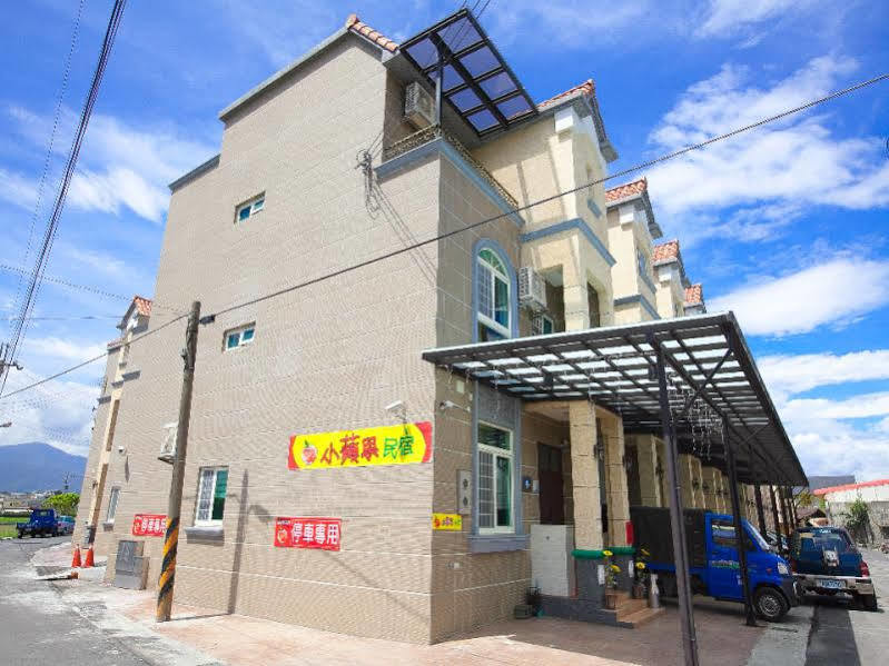 小苹果民宿 五结 外观 照片